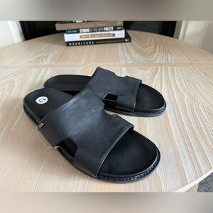 Aldo|Men’s slip-on Solid Black Sandals in faux leather,size 13•NWT,summer staple
